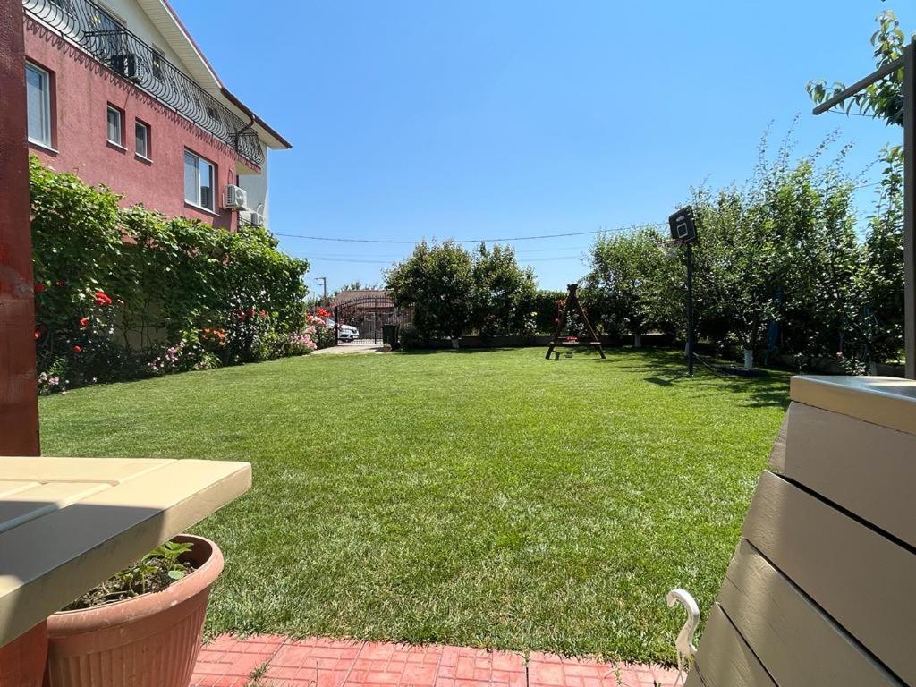 קוסטינסטי Vila Alexa מראה חיצוני תמונה